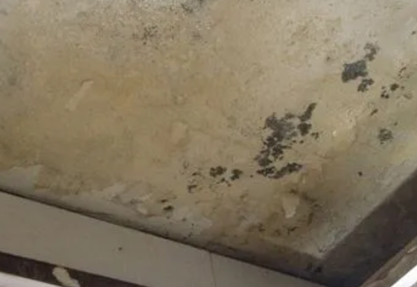 宁强阳台漏水维修公司分享下宁强卫生间渗水维修需要注意哪些问题。